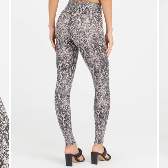 SPANX Faux Leather Snake Shine Legging - Picture 3 of 9